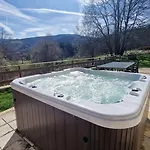 Apartmán Hangy Bas & *